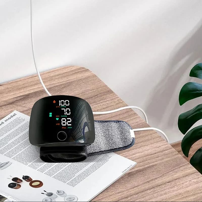 🩺 Inteligentny Ciśnieniomierz Nadgarstkowy: Twój Osobisty Strażnik Zdrowia.